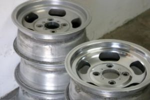 Aluminium wheels clean